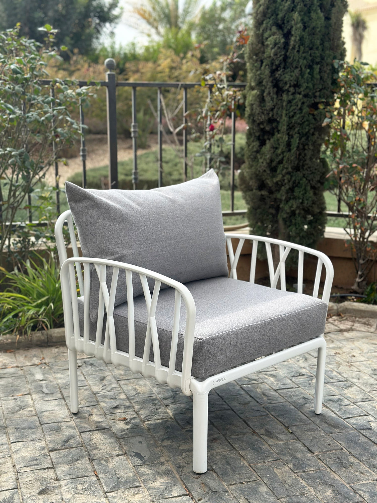 Traverse Armchair