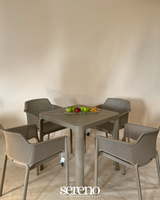 Dot Set 2 (4 Dot Chairs + 1 Dot Standard Table)